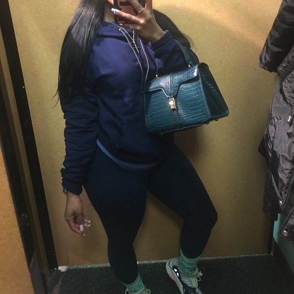 Meet your Posher, Iam - Picture 6 of 8